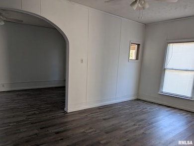 405 S State St, Christopher, IL 62822 - photo 6