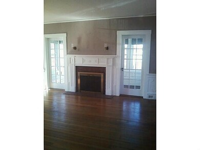 26 Canonicus Ave, Newport, RI 02840 - photo 5