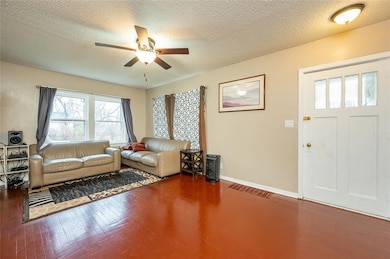 5675 NW 26th St, Des Moines, IA 50313 - photo 3