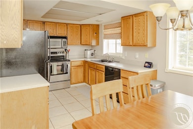 6825 Cimarron Dr, Colstrip, MT 59323 - photo 5