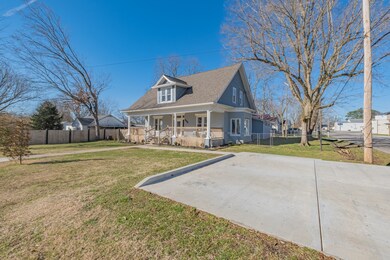 600 Oak St, Manchester, TN 37355 - photo 3