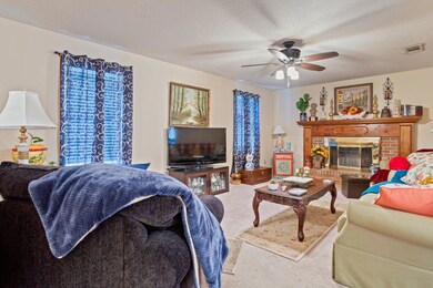 1810 Harcourt Dr, Hephzibah, GA 30815 - photo 4