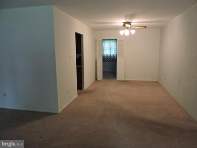 49 Enfield Ln, Willingboro, NJ 08046 - photo 6