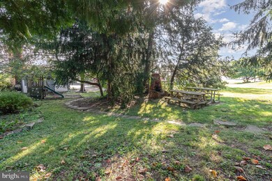 445 Gantt St, Newport, PA 17074 - photo 3