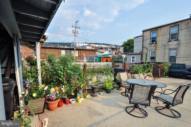 1050 Pike St, Reading, PA 19604 - photo 6