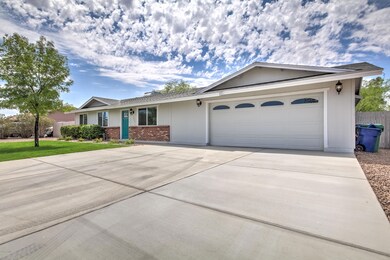2641 E Juanita Ave-3