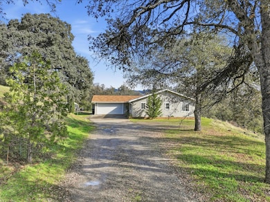 32169 Maranatha Dr, North Fork, CA 93643 - photo 4