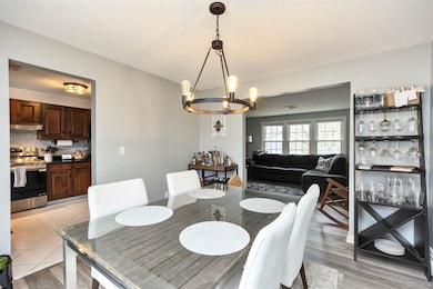 Dining room off kitchen