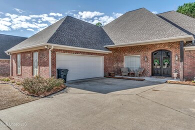129 Caledonian Blvd-75