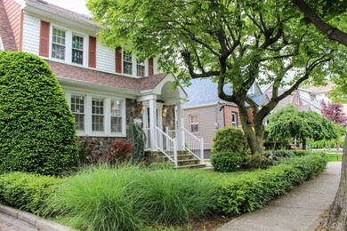 232 Locust Ave, Staten Island, NY 10306 - photo 2