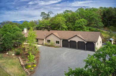 3559 Livingston Rd, Central Point, OR 97502 - photo 2