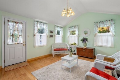 53 Causeway St, Hudson, MA 01749 - photo 5