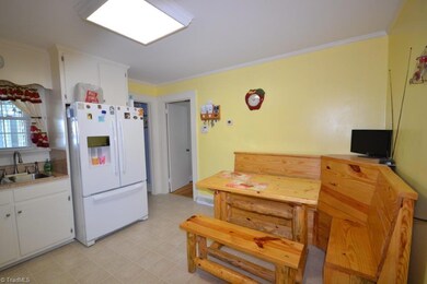 1534 Southmont Dr, Asheboro, NC 27205 - photo 7