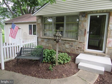 974 Bent Rd, Hatfield, PA 19440 - photo 5