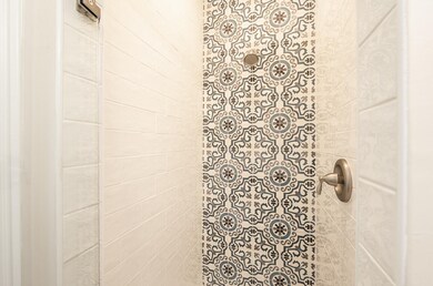 1325WhiteheadSt-8736 (18 of 80)