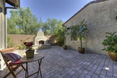 007_Courtyard View II