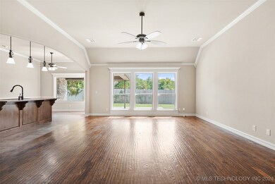 7402 E 81st Place N, Owasso, OK 74055 - photo 6