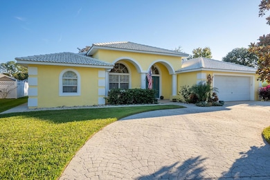 38 Burning Ember Ln, Palm Coast, FL 32137 - photo 2