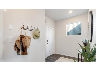 2977 U St, Springfield, OR 97477 - photo 3