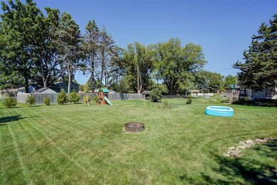 313 Sterling Dr, Oregon, WI 53575 - photo 4