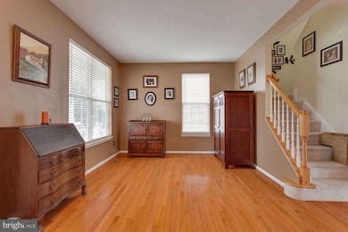 26189 Lands End Dr, Chantilly, VA 20152 - photo 4