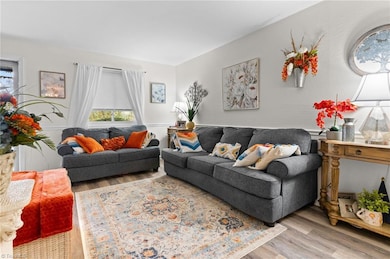 402 S Renfro St unit 4, Mount Airy, NC 27030 - photo 4