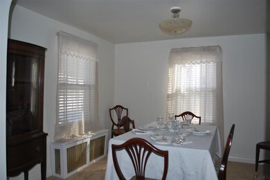 418 N Greenbush Rd, Rensselaer, NY 12144 - photo 5