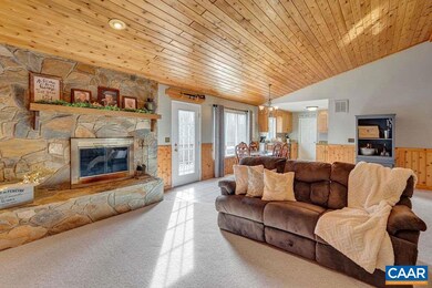 3529 Thomas Jefferson Pkwy, Charlottesville, VA 22902 - photo 6