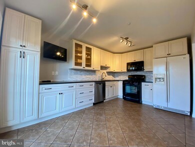 2638 Virginia Ln, Jamison, PA 18929 - photo 3