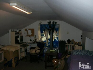 319 S Bickett St, Burgaw, NC 28425 - photo 5