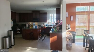 5806 Gabriel Duvall Ct, Glenn Dale, MD 20769 - photo 4