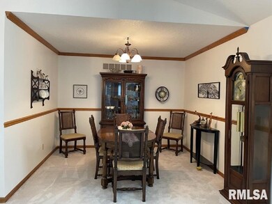 1358 W 51st St, Davenport, IA 52806 - photo 4