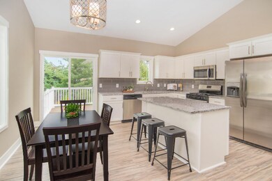 Kitchen/Dining Area