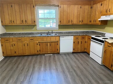 2701 Manchester Dr, Prince George, VA 23875 - photo 5