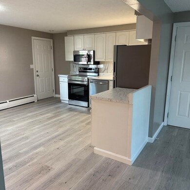 50 N Main St unit 3, Salem, NH 03079 - photo 3