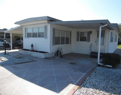 37016 Sandra Ave, Zephyrhills, FL 33542 - photo 2