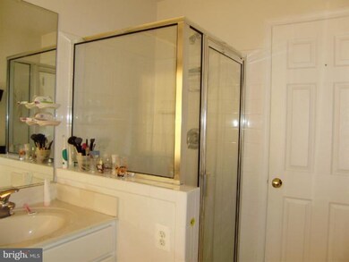 11508 Sutherland Hill Way, Silver Spring, MD 20904 - photo 4