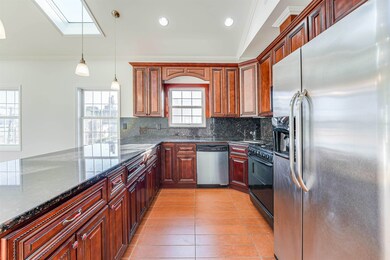 159 Webster Ave unit 2, Jersey City, NJ 07307 - photo 4