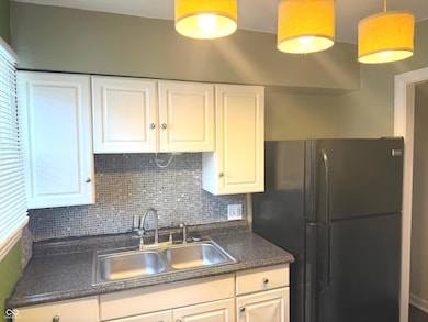 4614 E 16th St, Indianapolis, IN 46201 - photo 3