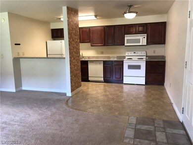 5031 Indian River Dr unit 184, Las Vegas, NV 89103 - photo 6