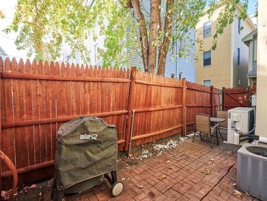 384 Washington St unit J, Somerville, MA 02143 - photo 5