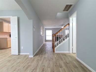 4805 E Columbary Dr, Rosenberg, TX 77471 - photo 2