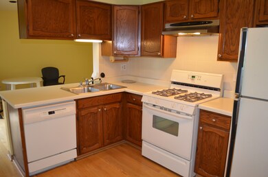 2039 University Dr, Naperville, IL 60565 - photo 6