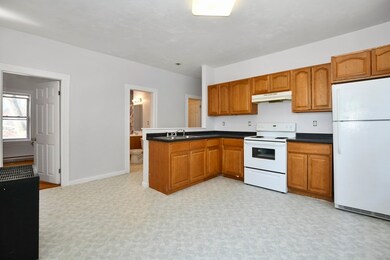 8 Lund St, Worcester, MA 01607 - photo 5