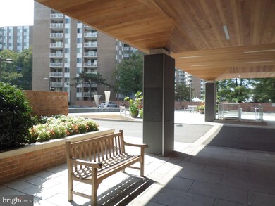 Van Ness East unit 116, Washington, DC 20008 - photo 2