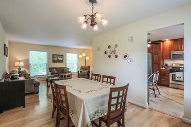 2230 Woodland Cir, Naperville, IL 60565 - photo 5