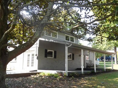 501 Johnson St, Manchester, TN 37355 - photo 2