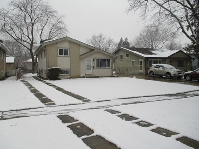 2ND DRIVEWAY FOR ADDITIONAL PARKING