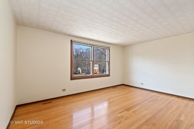 1552 Chippewa Dr, Naperville, IL 60563 - photo 5