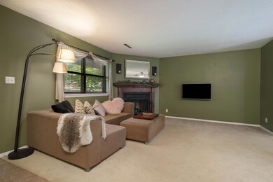 Living Room (a)
